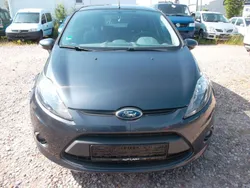 Grau Gebraucht 2009 Ford Fiesta Trend Kleinwagen | 4.500 € (Fairer Preis)