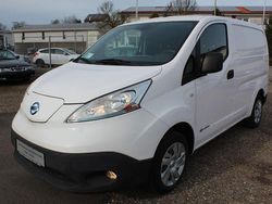 Weiß Gebraucht 2014 Nissan e-NV200 Tekna Van / Kleinbus | 7.795 € (Etwas zu teuer)