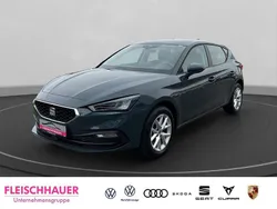 Blau Gebraucht 2024 Seat Leon Style Limousine | 23.990 € (Fairer Preis)