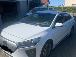 Weiß Gebraucht 2022 Hyundai Ioniq Kleinwagen | 15.900 € (Fairer Preis)