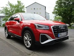 Rot Gebraucht 2021 Audi Q2 S-Line SUV | 24.999 € (Fairer Preis)