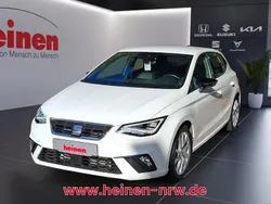 Weiß Gebraucht 2023 Seat Ibiza FR Limousine | 17.799 € (Fairer Preis)