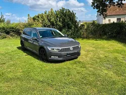 Grau Gebraucht 2018 VW Passat Kombi | 15.750 € (Fairer Preis)