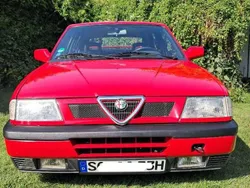 Rot Gebraucht 1993 Alfa Romeo 33 Limousine | 3.800 €