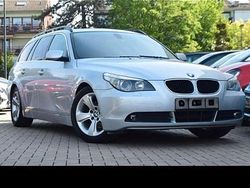 Silber Gebraucht 2007 BMW 523 Advantage Kombi | 10.500 €