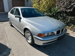 Silber Gebraucht 1999 BMW 523 Limousine | 4.850 € (Etwas zu teuer)