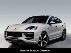 Grau Neu 2025 Porsche Cayenne Turbo E-Hybrid Sport SUV | 210.926 € (Fairer Preis)