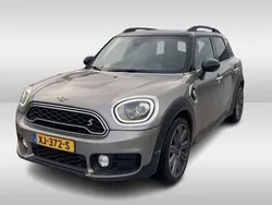 Grau Gebraucht 2019 Mini Cooper S Countryman Chili SUV | 21.621 €