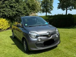 Grau Gebraucht 2017 Renault Twingo Life Kleinwagen | 5.500 € (Fairer Preis)