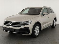 Sechura beige metallic Neu 2025 VW Touareg Elegance SUV | 67.995 €