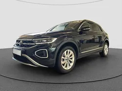 Schwarz Gebraucht 2024 VW T-Roc Style SUV | 30.689 € (Fairer Preis)
