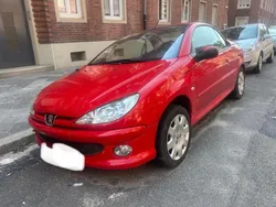 Rot Gebraucht 2005 Peugeot 206 CC Cabrio | 600 €