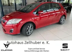 Rot Gebraucht 2012 Toyota Auris Hybrid Travel Limousine | 6.970 € (Superpreis)
