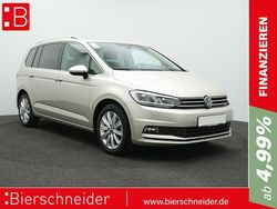Silber Gebraucht 2024 VW Touran Highline Van / Kleinbus | 32.950 € (Fairer Preis)