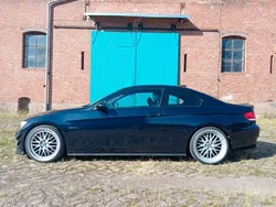 Blau Gebraucht 2008 BMW 335 Sport Line Coupé | 11.999 €