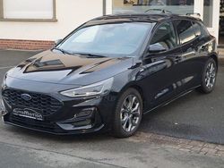 Schwarz Gebraucht 2024 Ford Focus ST-Line X Limousine | 21.290 € (Guter Preis)