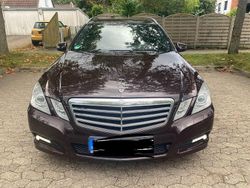 Braun Gebraucht 2010 Mercedes E350 Kombi | 7.000 € (Etwas zu teuer)