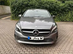 Grau Gebraucht 2016 Mercedes A200 Urban Limousine | 15.190 € (Fairer Preis)