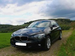 Schwarz Gebraucht 2014 BMW 114 Sport Line Kleinwagen | 7.499 € (Fairer Preis)