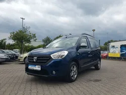 Blau Gebraucht 2016 Dacia Dokker Celebration Van | 11.499 € (Etwas zu teuer)