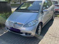 Silber Gebraucht 2004 Mercedes A170 Avantgarde Van / Kleinbus | 2.150 € (Fairer Preis)