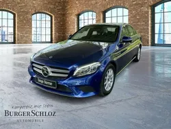 Blau brillantblau metallic Gebraucht 2021 Mercedes C200 Avantgarde Limousine | 28.800 € (Superpreis)