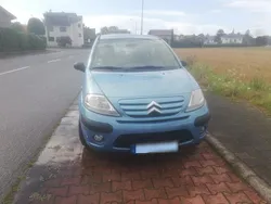 Blau Gebraucht 2006 Citroën C3 Kleinwagen | 1.350 €