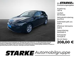 Grenadillschwarz metallic Gebraucht 2024 VW Golf VIII Life Limousine | 25.950 € (Fairer Preis)