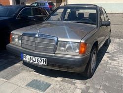 Gold Gebraucht 1990 Mercedes 190 Limousine | 8.500 €