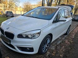 Weiß Gebraucht 2016 BMW 218 Kombi | 10.999 € (Etwas zu teuer)
