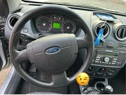 Silber Gebraucht 2007 Ford Fiesta Ambiente Kleinwagen | 2.985 € (Etwas zu teuer)