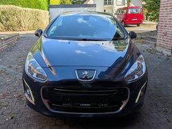 Blau Gebraucht 2011 Peugeot 308 CC Active Cabrio | 7.500 € (Teuer)