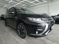 Schwarz Gebraucht 2017 Mitsubishi Outlander P-HEV Top SUV | 15.499 € (Guter Preis)