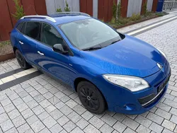 Blau Gebraucht 2012 Renault Mégane GrandTour Bose Edition Kombi | 2.899 € (Guter Preis)