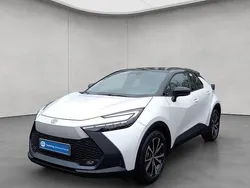 Platinumweiss perleffekt/schwarz Gebraucht 2025 Toyota C-HR SUV | 29.950 € (Superpreis)