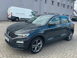 Grau Gebraucht 2018 VW T-Roc R-line SUV | 18.000 € (Teuer)