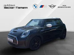 Midnight black Gebraucht 2022 Mini Cooper SE Classic Kleinwagen | 14.907 € (Guter Preis)