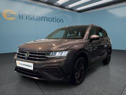 Grau Gebraucht 2024 VW Tiguan SUV | 38.699 € (Etwas zu teuer)