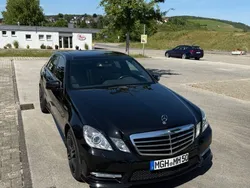 Schwarz Gebraucht 2011 Mercedes E500 Avantgarde Limousine | 16.900 € (Superpreis)
