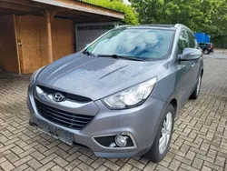 Grau Gebraucht 2011 Hyundai ix35 SUV | 5.999 € (Fairer Preis)