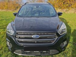 Schwarz Gebraucht 2018 Ford Kuga ST-Line SUV | 15.999 € (Fairer Preis)
