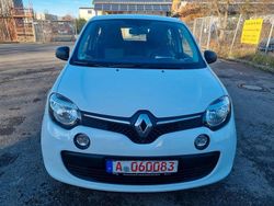 Weiß Gebraucht 2017 Renault Twingo Life Kleinwagen | 6.000 € (Guter Preis)