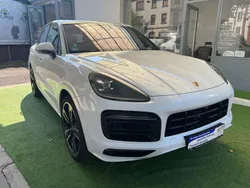 Weiß Gebraucht 2023 Porsche Cayenne Basis SUV | 96.999 € (Teuer)