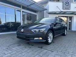 Grau Gebraucht 2019 VW Passat R-line Kombi | 16.480 € (Guter Preis)