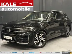 Schwarz metallic (grenadillschwarz metallic) Gebraucht 2023 VW Touareg R-line SUV | 63.890 € (Etwas zu teuer)