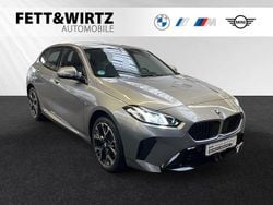 Skyscraper grau metallic Gebraucht 2024 BMW 120 M Sport Kleinwagen | 31.900 € (Fairer Preis)
