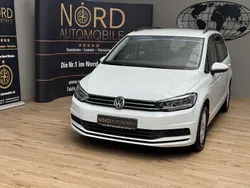 Weiss Gebraucht 2020 VW Touran Comfortline Van / Kleinbus | 16.989 € (Superpreis)