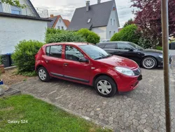 Rot Gebraucht 2012 Dacia Sandero Kleinwagen | 2.700 € (Fairer Preis)