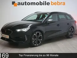Mitternachtsschwarz Gebraucht 2023 Cupra Leon Kombi | 29.990 € (Fairer Preis)