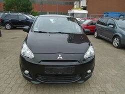 Schwarz Gebraucht 2015 Mitsubishi Space Star Limousine | 1.999 € (Fairer Preis)